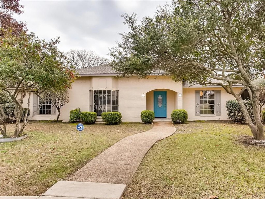 Beautiful recently updated home on quiet cul-de-sa