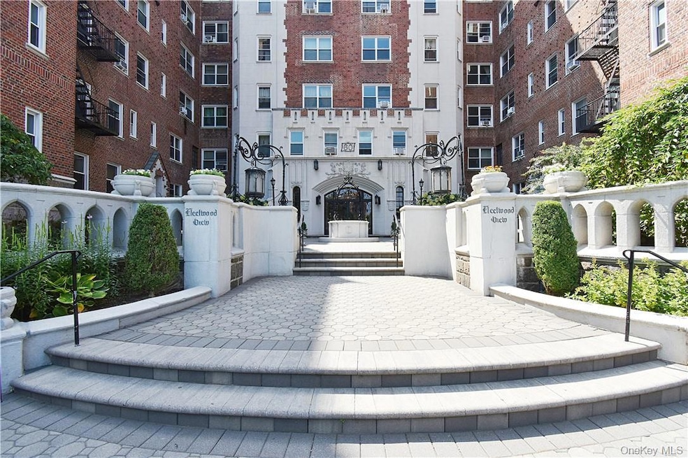 Fleetwood View unit 1L, Mount Vernon, NY 10552 - photo 1