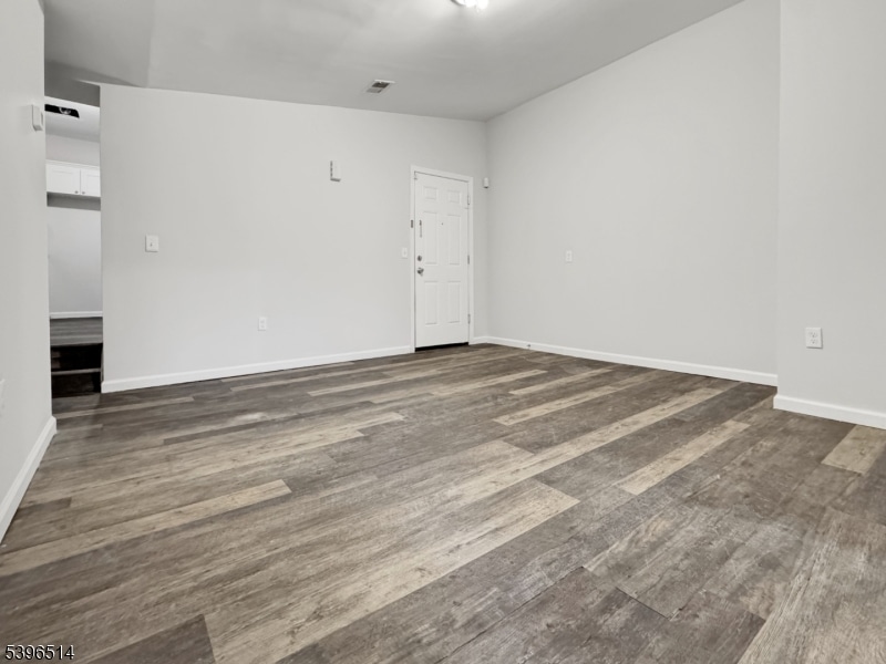 511 S Main St unit 2, Phillipsburg, NJ 08865 - photo 1