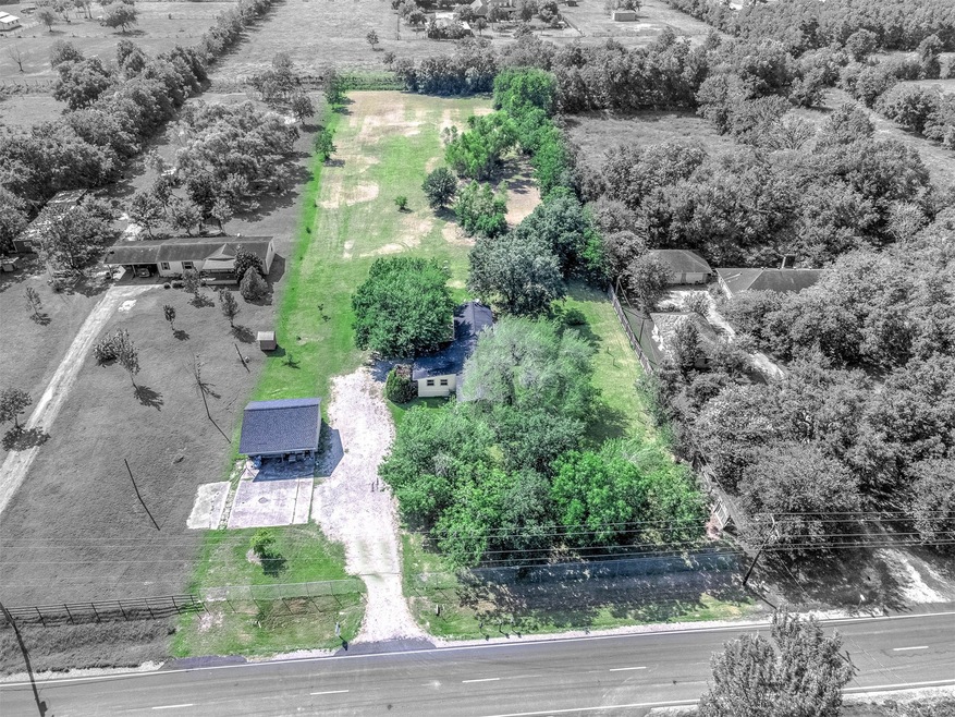 2734 County Road 179, Alvin, TX 77511 - photo 1