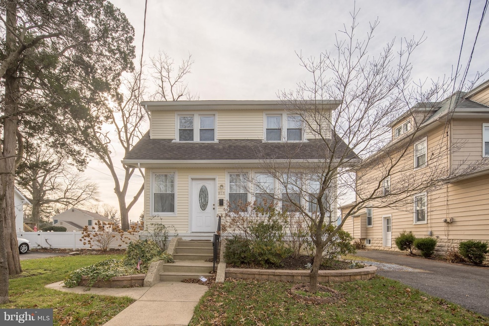816 Merrick Ave, Collingswood, NJ 08108 - photo 1