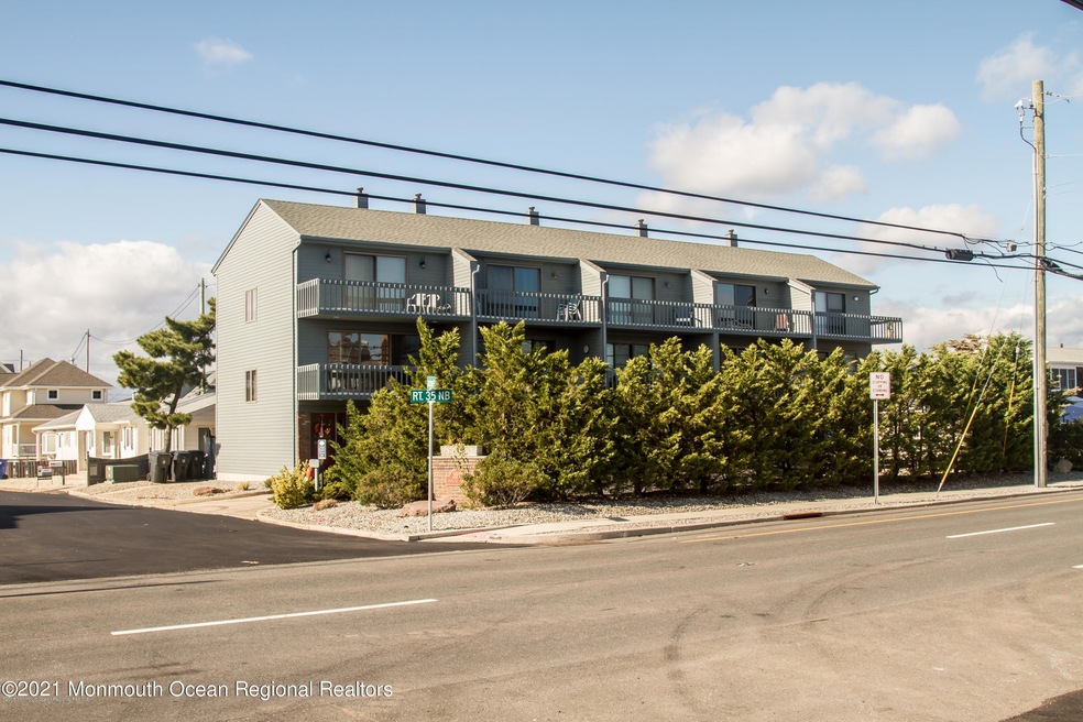 3575 Route 35 N unit 4, Lavallette, NJ 08735 - photo 1