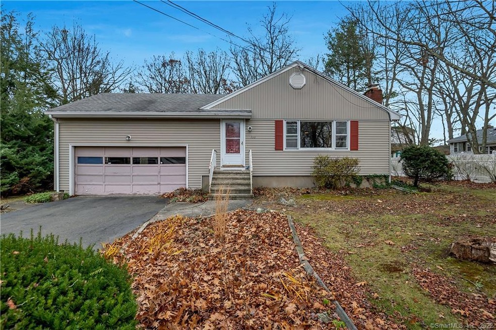 130 Plane Tree Rd, Stratford, CT 06614 - photo 1