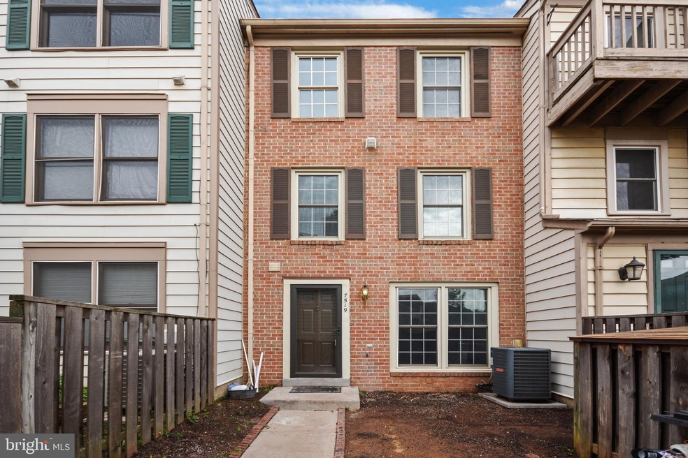7519 Belle Grae Dr unit 119, Manassas, VA 20109 - photo 1