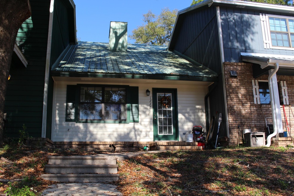 Front of townhome