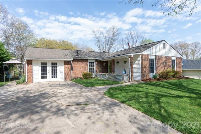 59 Lynwood Cir, Asheville, NC 28806 - photo 1