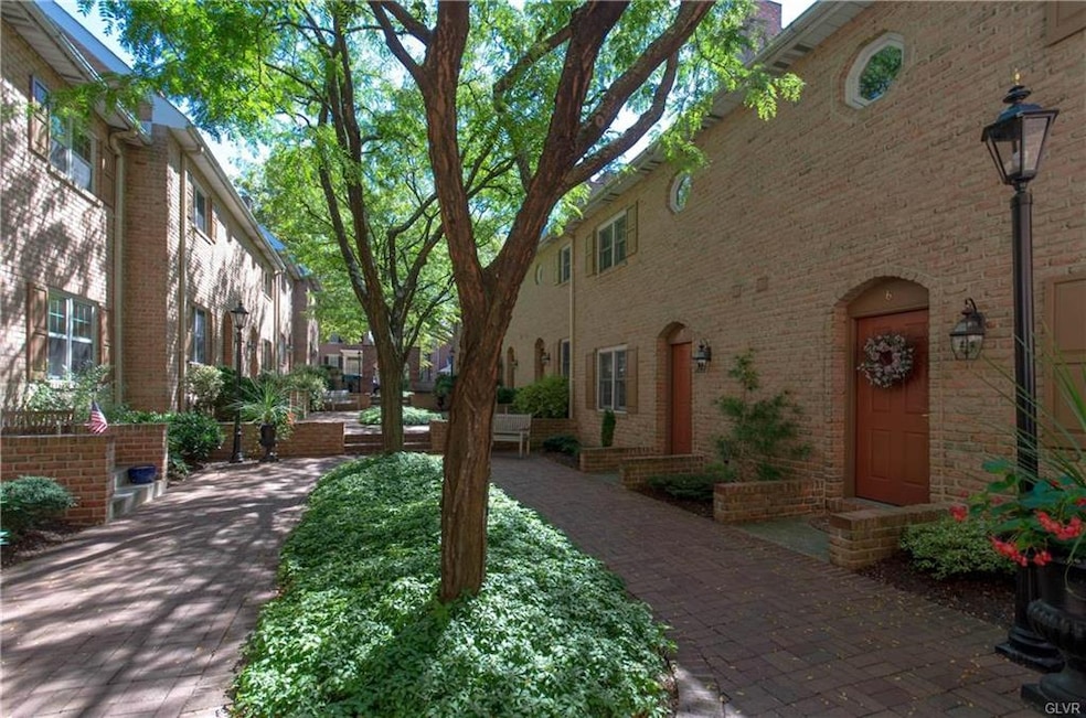 56 W Market St unit 5, Bethlehem, PA 18018 - photo 1