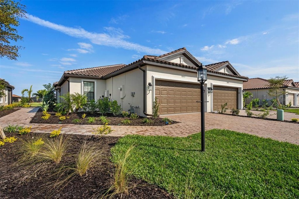 10457 Morning Mist Ln, Sarasota, FL 34241 - photo 1