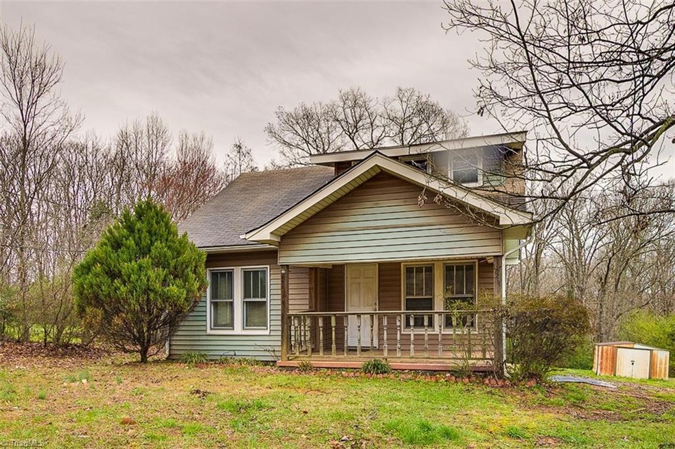 1721 Zoo Pkwy, Asheboro, NC 27205 - photo 1