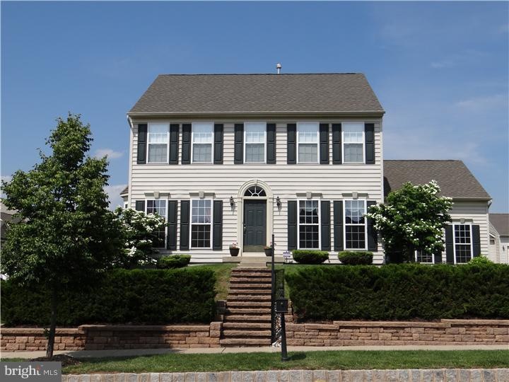 425 Saddlery Dr, Perkasie, PA 18944 - photo 1