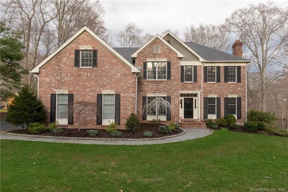 864 Flintlock Rd, Southport, CT 06890 - photo 1