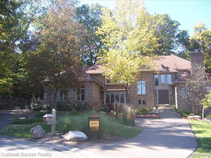 1280 Water Cliff Dr, Bloomfield Hills, MI 48302 - photo 1