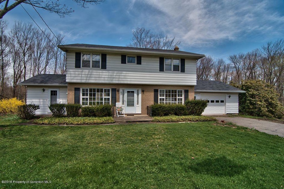 304 Blue Shutters Rd, Roaring Brook Township, PA 18444 - photo 1