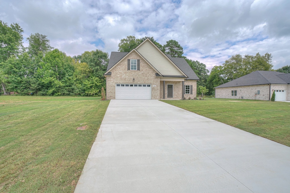 For Sale $466,900 • Co-Listing Agent