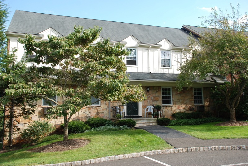 132 Claremont Rd unit 1-D, Bernardsville, NJ 07924 - photo 1