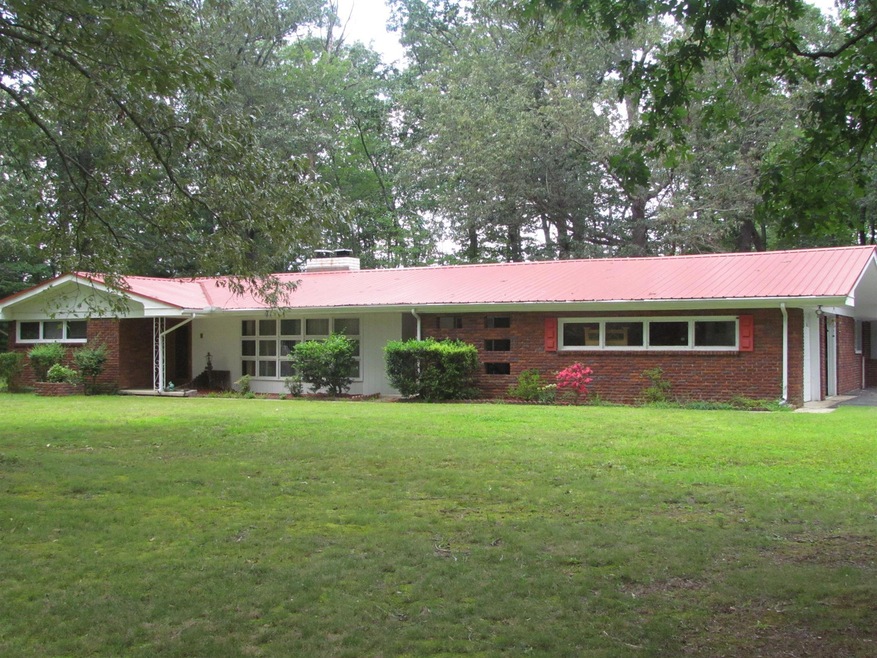 256 White Oak Dr, Manchester, TN 37355 - photo 1