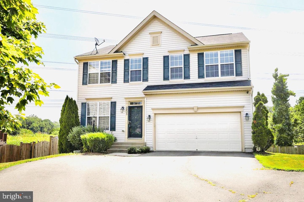 2405 Neabsco Creek Ct, Woodbridge, VA 22191 - photo 1