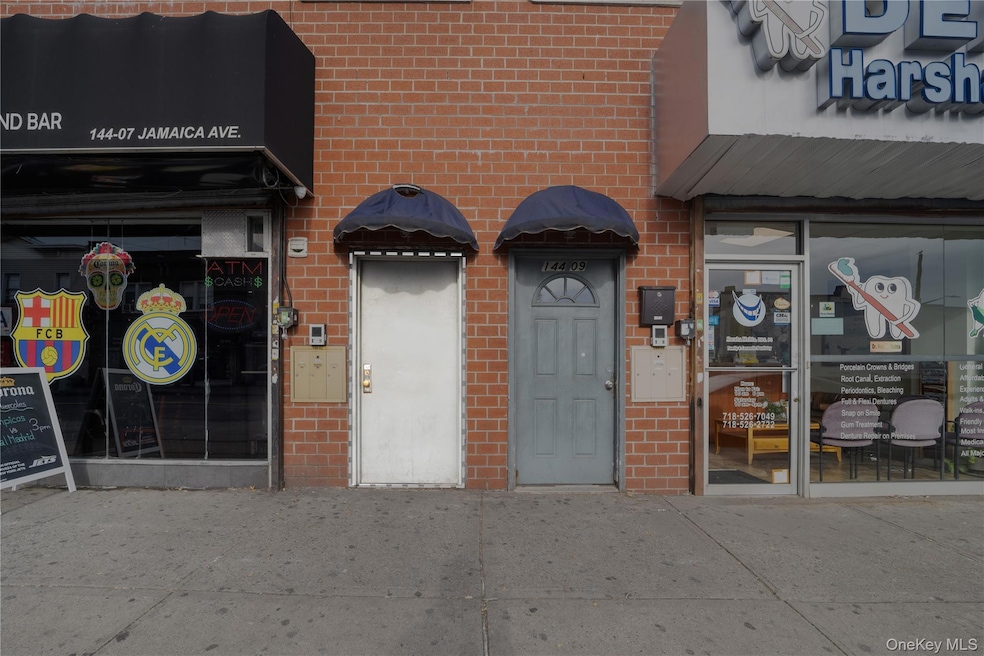 144-07 Jamaica Ave unit 3rd Floor, Jamaica, NY 11435 - photo 1