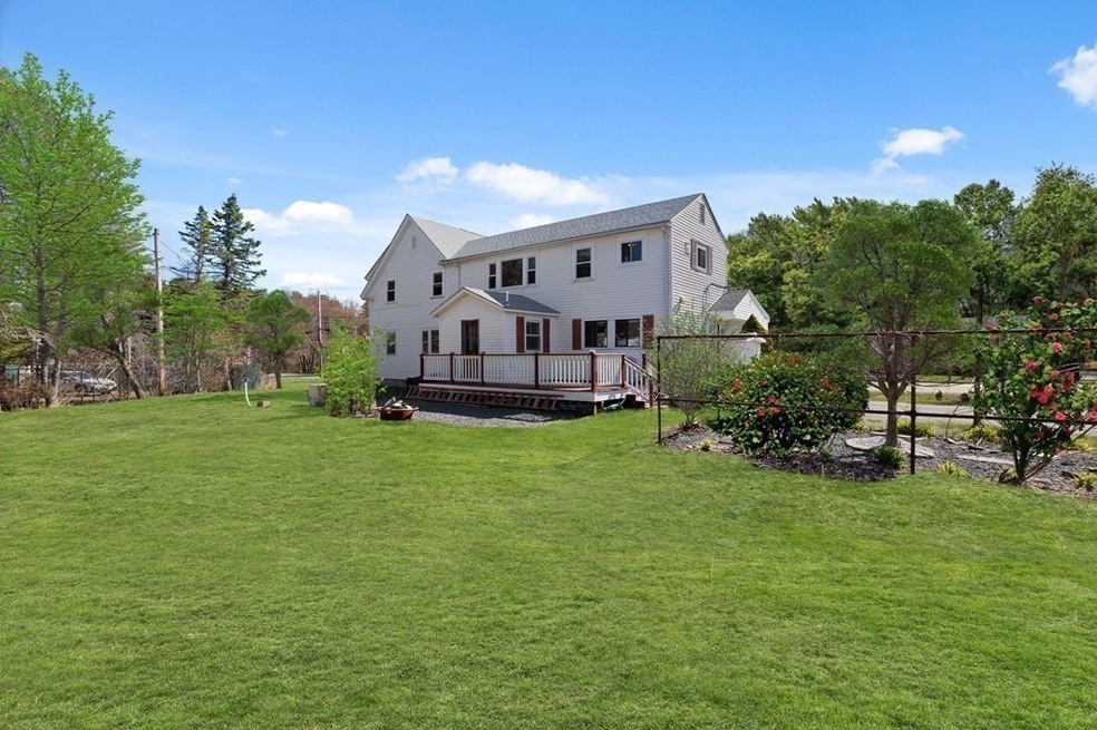 577 Elm St, Mansfield, MA 02048 - photo 1