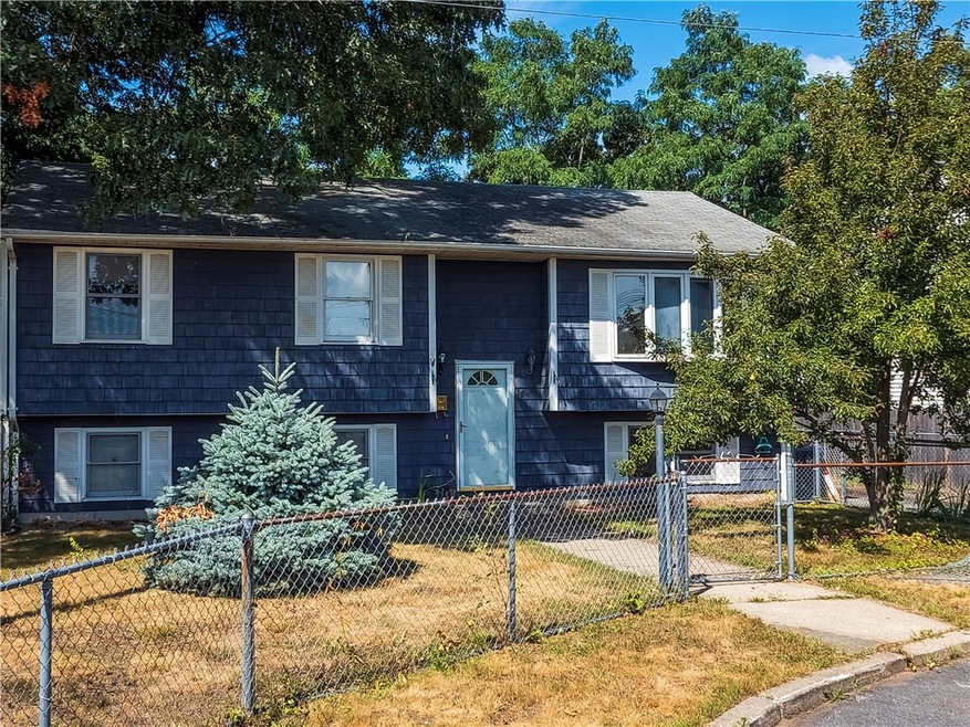 165 Rocco Ave, Pawtucket, RI 02860 - photo 1