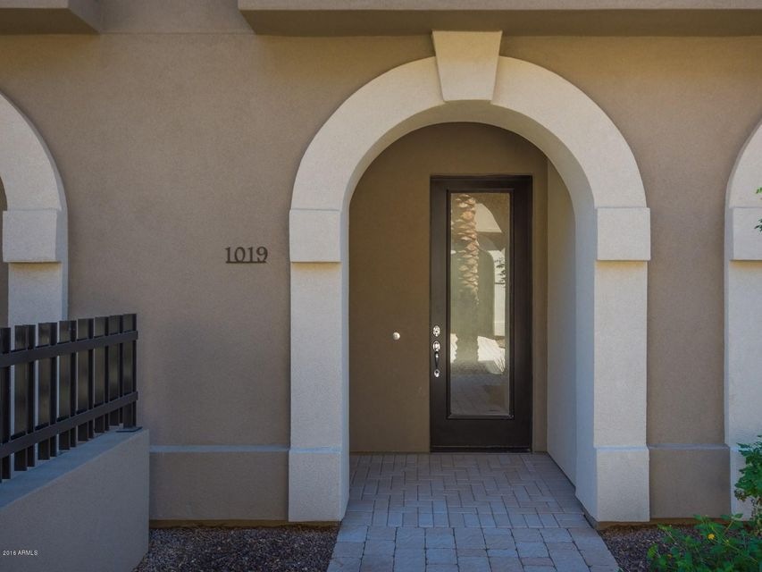 002_Covered Paver Front Entry