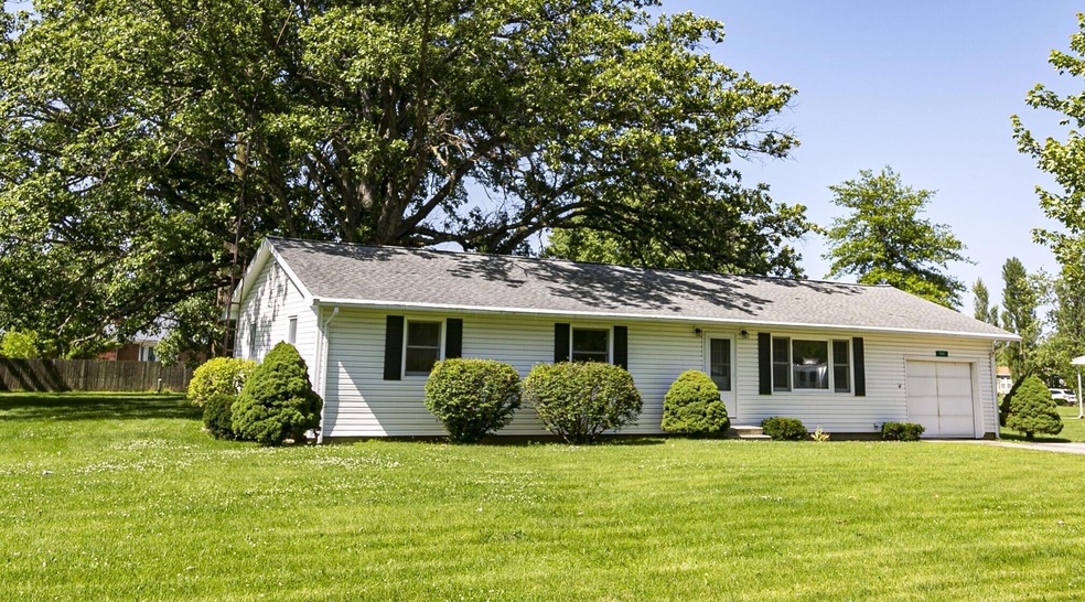 540 W Lake St, Lakeview, OH 43331 - photo 1