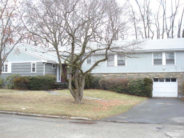 40 Okenuck Trail, Stratford, CT 06614 - photo 1