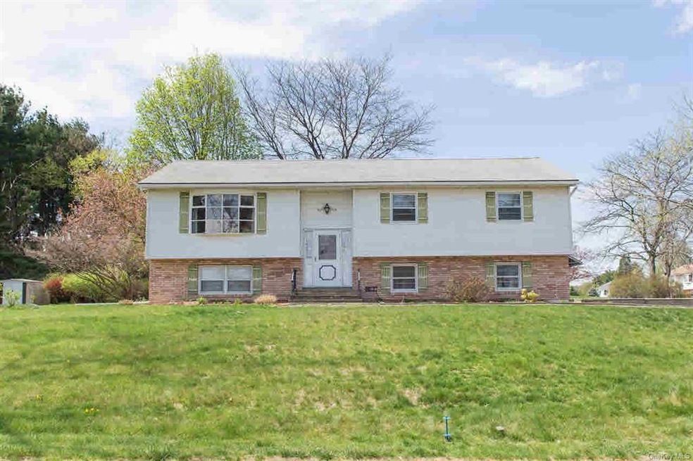 67 Derick Dr, Fishkill, NY 12524 - photo 1