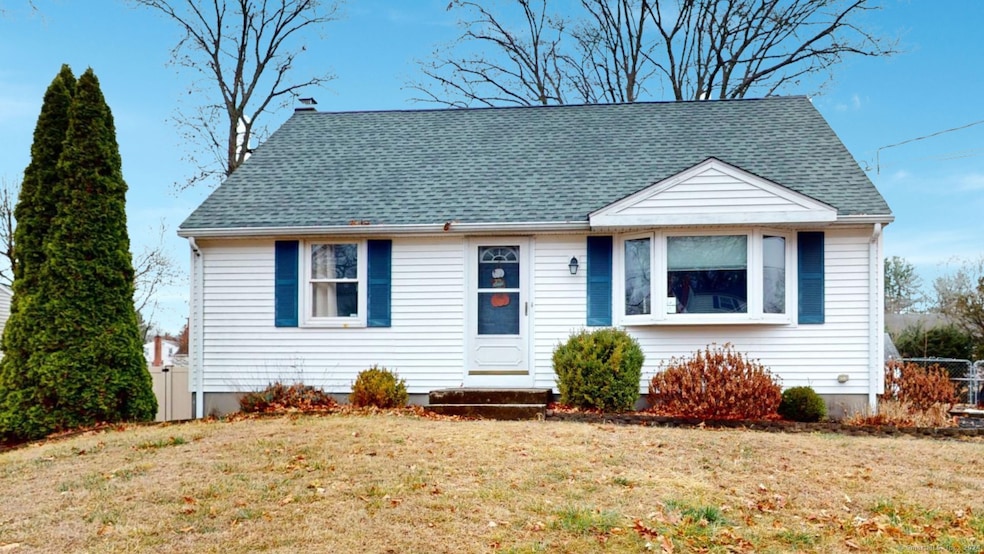 18 Burnham St, Enfield, CT 06082 - photo 1