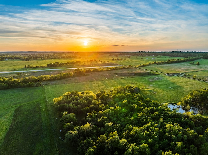 10 E 320 Rd, Pensacola, OK 74301 - photo 1