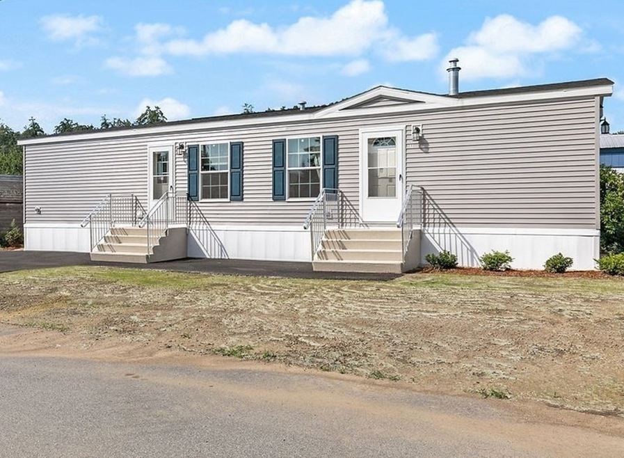 1 G St, Merrimac, MA 01860 - photo 1