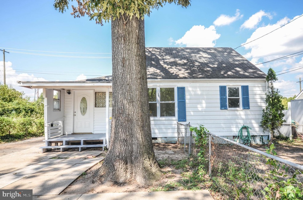 6324 Patterson St, Riverdale, MD 20737 - photo 1