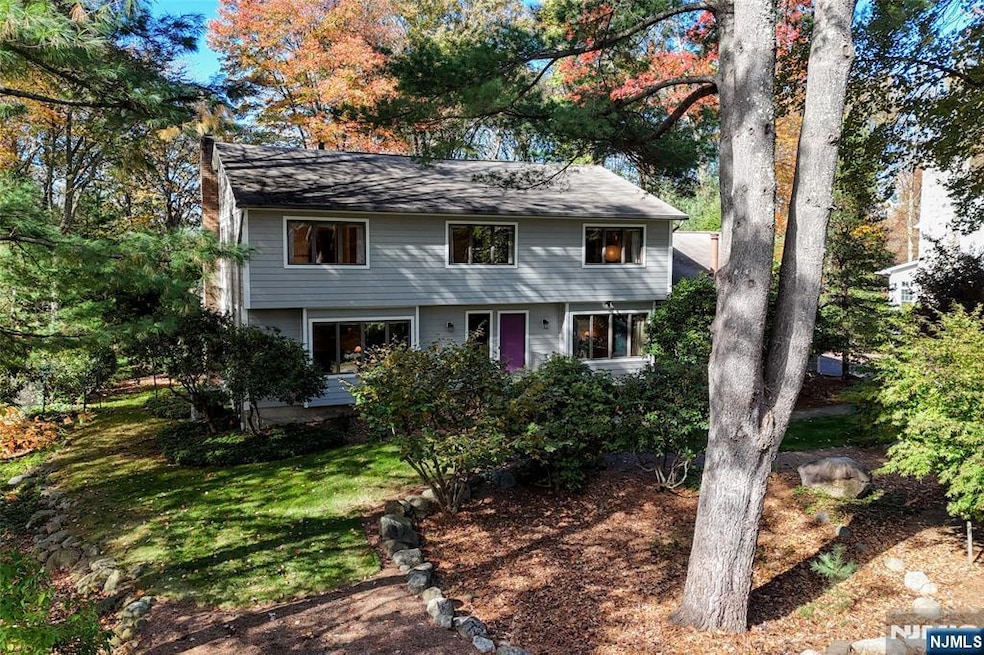 Pending $1,199,000 • Co-Listing Agent