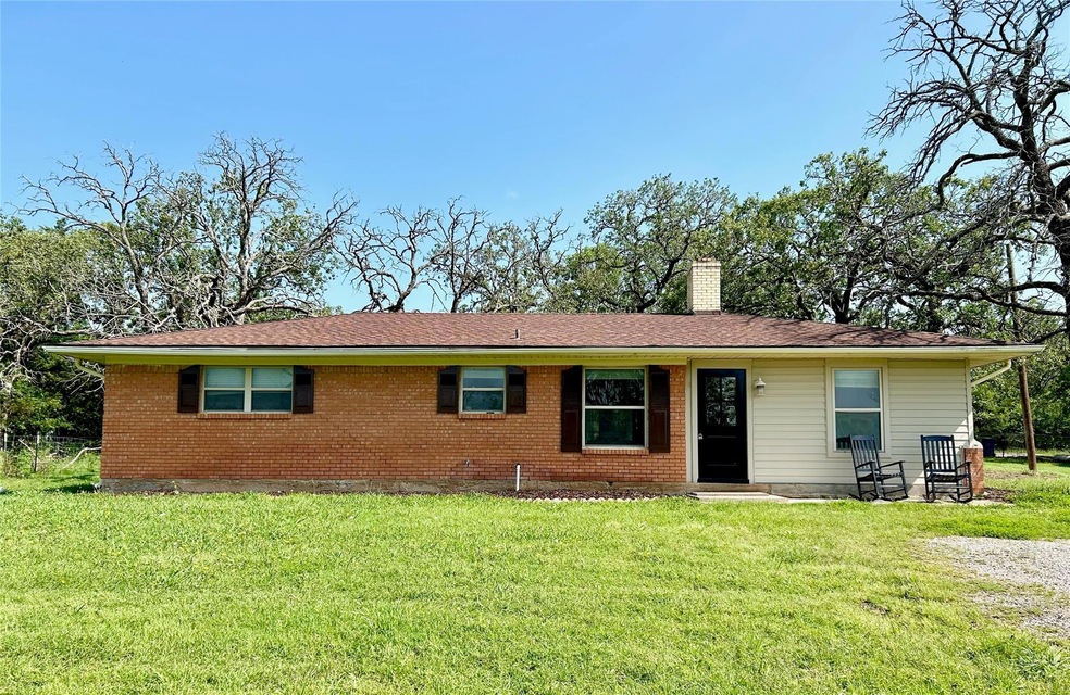 516 County Road 161, Gainesville, TX 76240 - photo 1