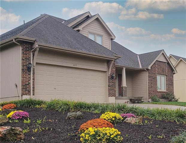 417 SW Seagull St, Lees Summit, MO 64082 - photo 1