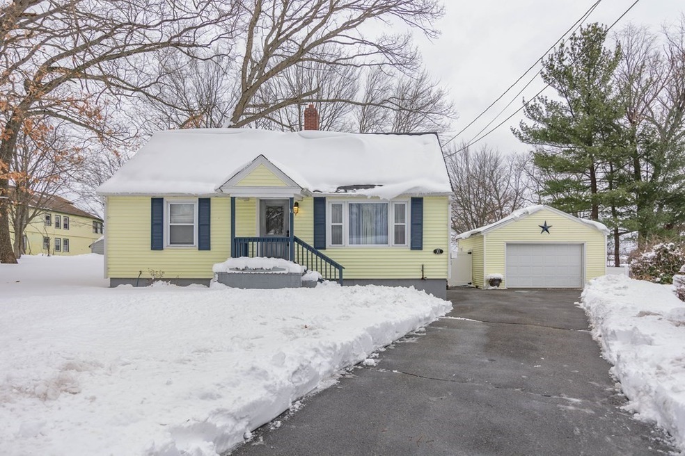 11 Kent St, Lawrence, MA 01843 - photo 1