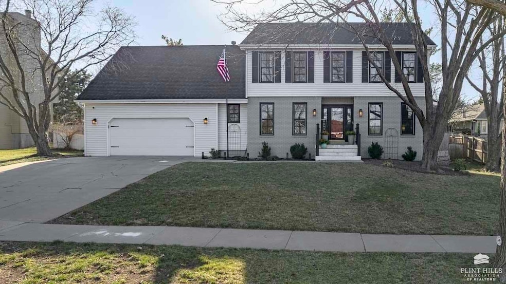 1715 Westbank Way, Manhattan, KS 66503 - photo 1