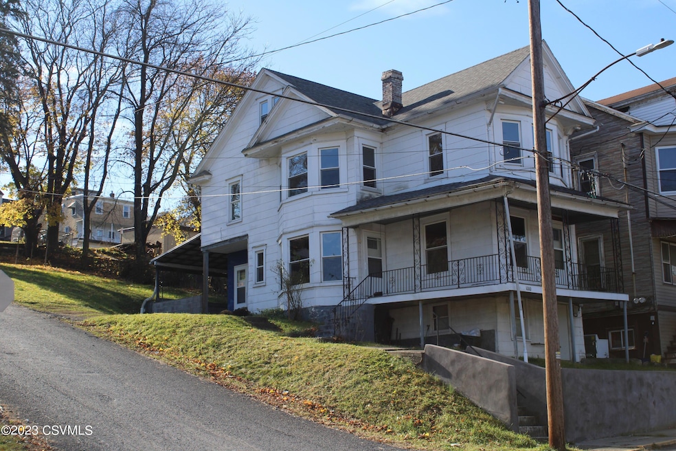 1000 W Spruce St, Coal Township, PA 17866