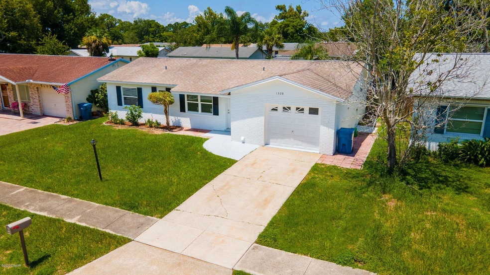 1328 Fairway Ave-31