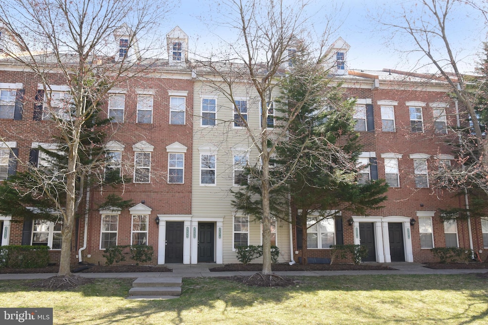 42520 Mayflower Terrace, Ashburn, VA 20148 - photo 1