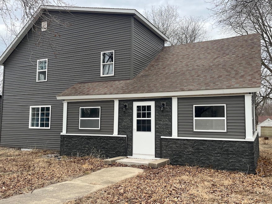 612 Main St, Sioux Rapids, IA 50585 - photo 1