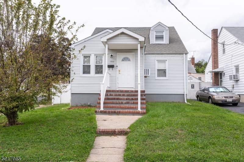 1901 Dill Ave, Linden, NJ 07036 - photo 1