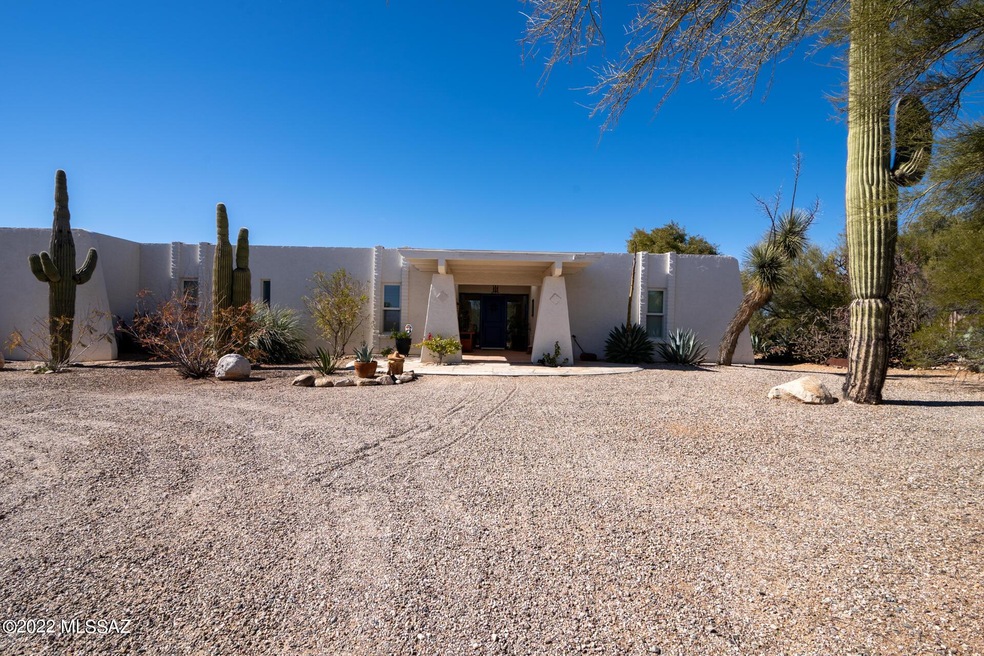 5015 N Via Condesa