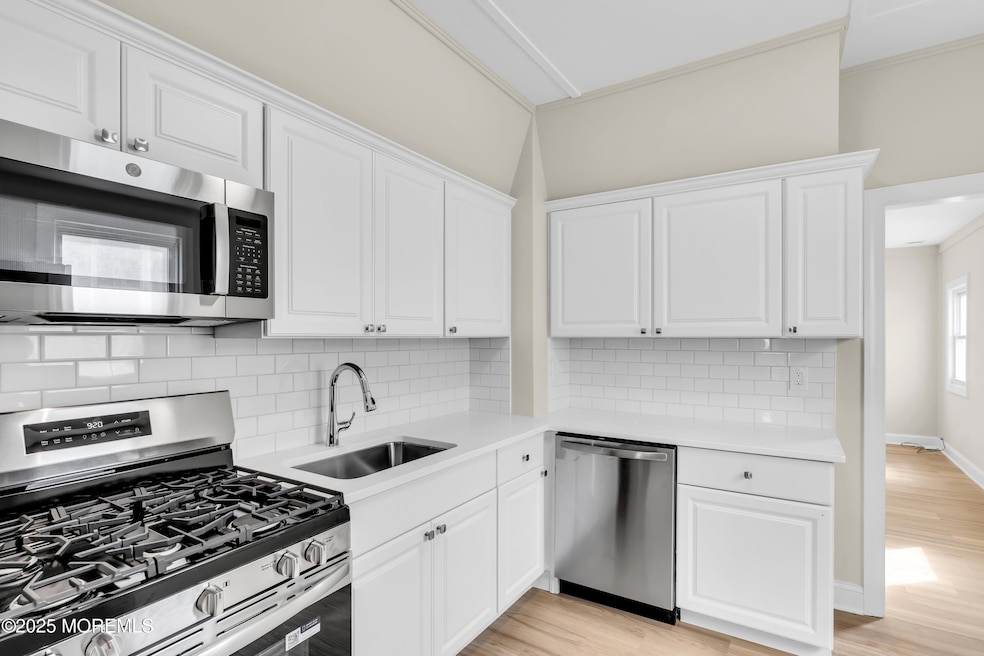 211 Shore Blvd, Keansburg, NJ 07734 - photo 1