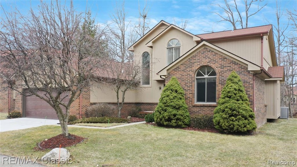 7424 Parkdale - Maple Place Villas a Gated Communi