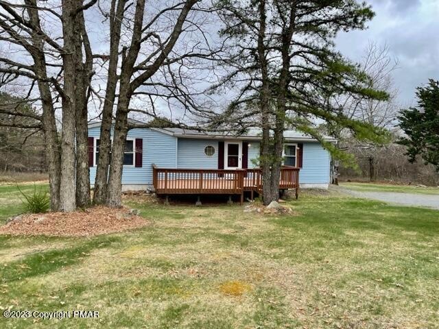 2531 Allegheny Dr, Blakeslee, PA 18610 - photo 1