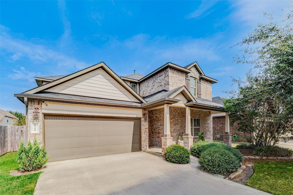 For Sale $374,990 • Co-Listing Agent