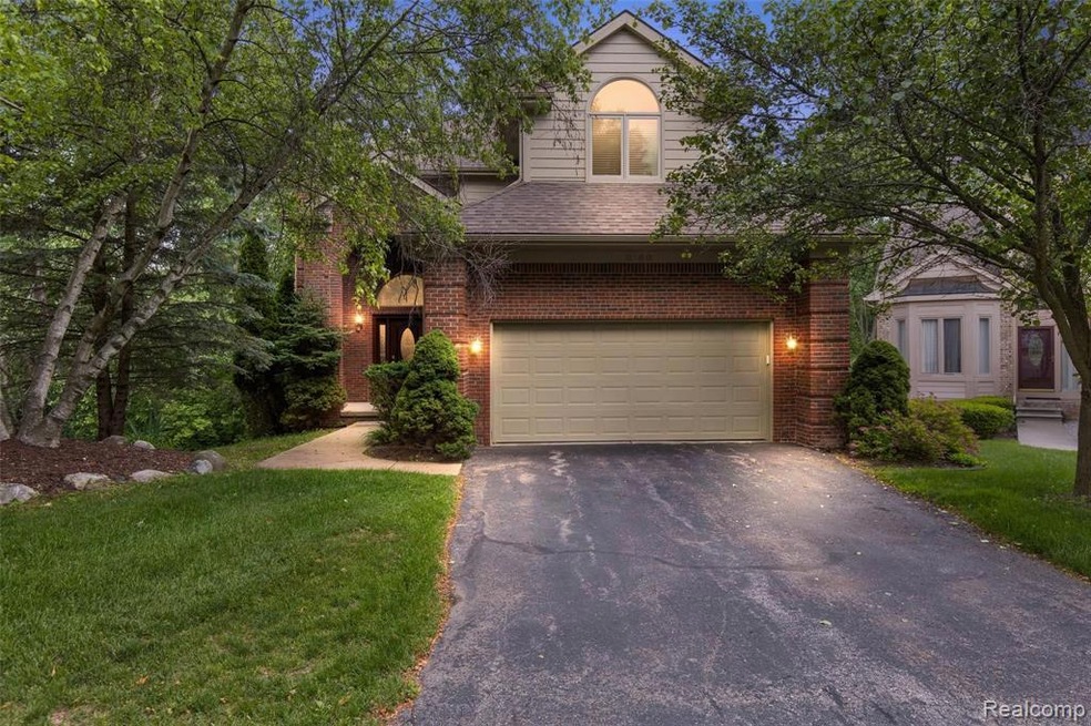 3160 Blossom Dr-1.jpg