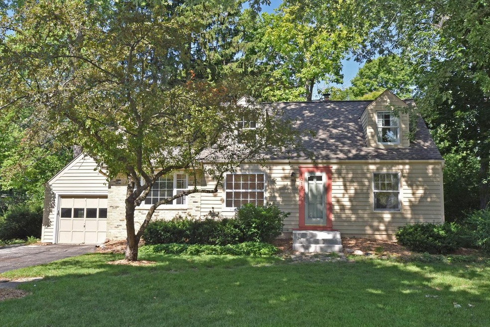 Front Ext.