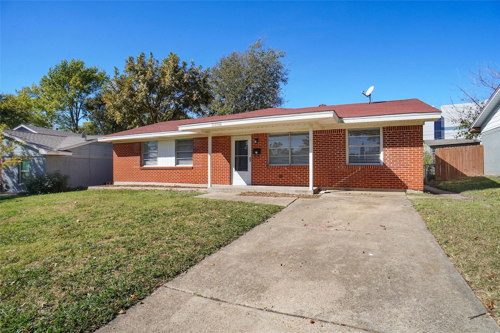 2537 Vickie St, Mesquite, TX 75149 - photo 1